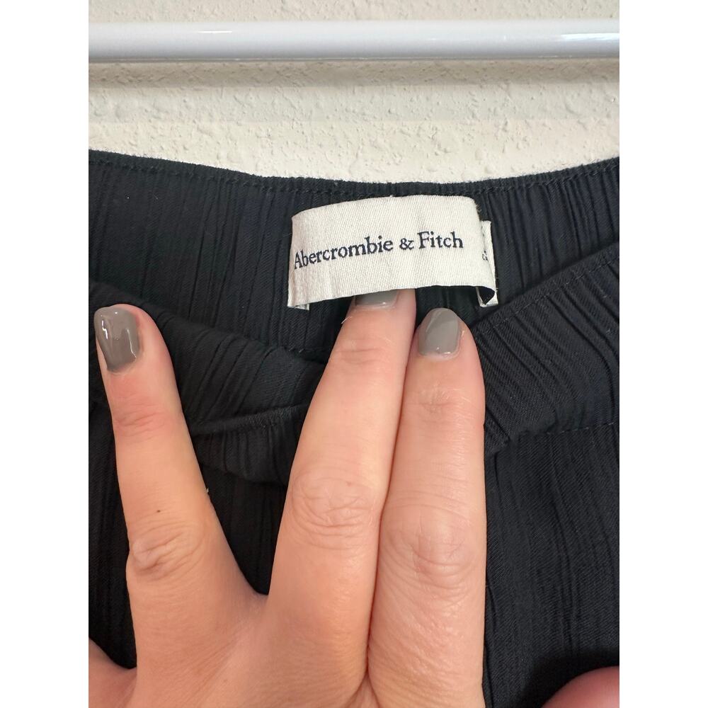 Abercrombie and Fitch Wide Leg Black Pants Size Medium Short - Picture 6 of 8